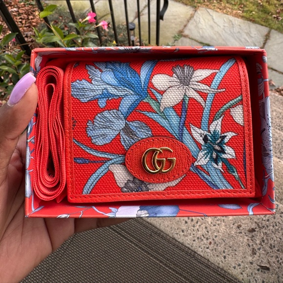 Gucci Flora GG Marmont Bifold Wallet - Picture 5 of 8